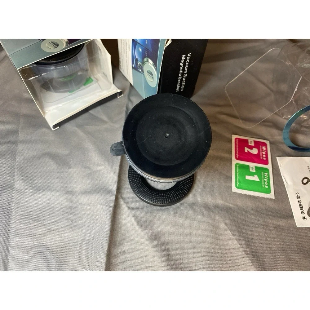 1 Universal Vacuum Absorption Magnetic Mobile Phone Suction Bracket Black K007